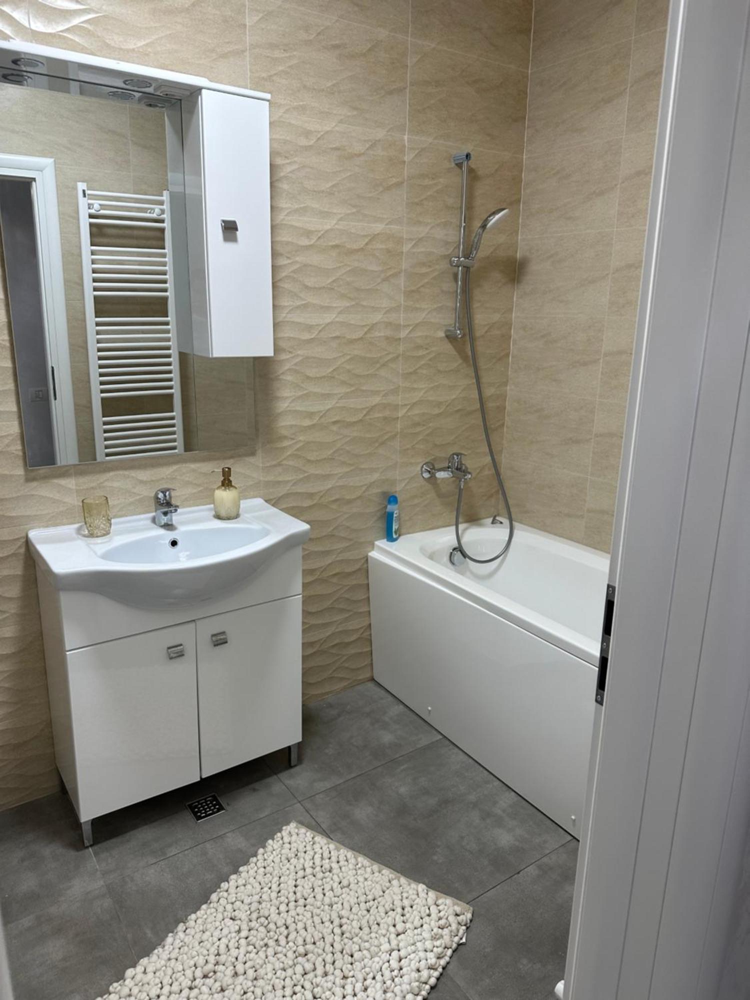 Apartament Simoni Ploieşti Extérieur photo